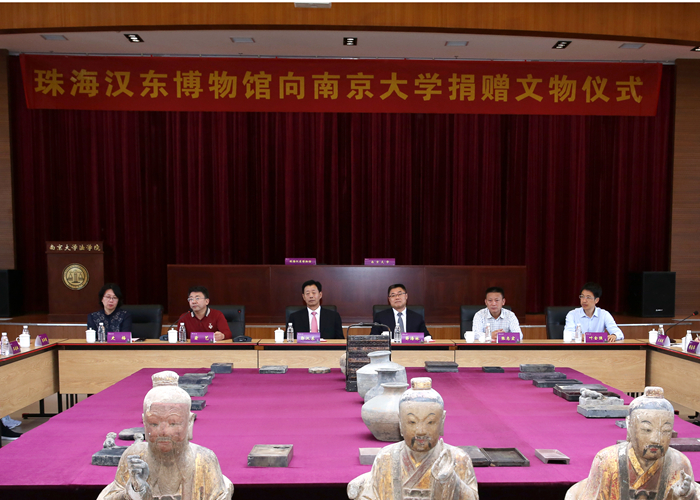 主席台五人.jpg 主席台五人.jpg