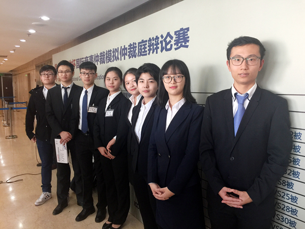 赴京参赛队员合影.jpg 赴京参赛队员合影.jpg